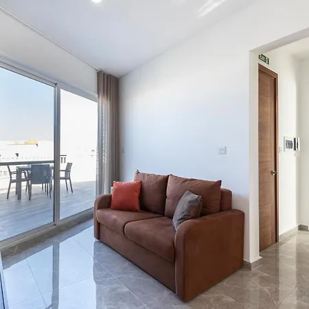 New, Designer, Central Penthouse With Wifi & Ac By 360 Estates Appartamento Msida