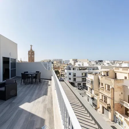 New, Designer, Central Penthouse With Wifi & Ac By 360 Estates Msida
