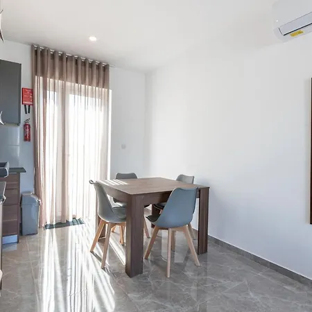 New, Designer, Central Penthouse With Wifi & Ac By 360 Estates Appartamento Msida